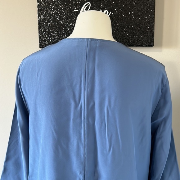 LAFAYETTE 148 Silk Blue Notched Neck Top Blouse Career Shirt Sz M - Picture 6 of 9
